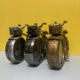 3mads  Analogue Bicycle Shaped Round Alarm Clock image 3