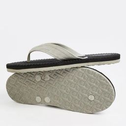 max Flip Flops with PU Upper image 5