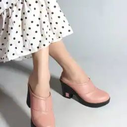 Women Round-Toe Pumps-image-8