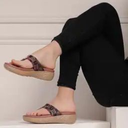 Women Printed Thong-Strap Wedges-image-95