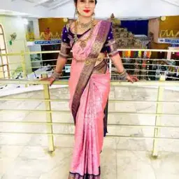 Floral Woven Saree with Contrast Border-image-4
