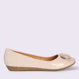 Women Slip-On Shoes with Metallic Accent-image-25