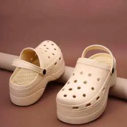 Round-Toe Clogs with Sling Back-image-19