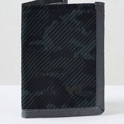 Women Bi-Fold Wallet with Snap Closure -picture-10