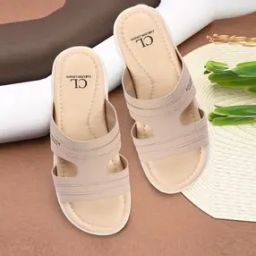Women Logo Print Slip-On Flat Sandals-image-12