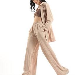 Fitted Crop Top with Textured Pants-39