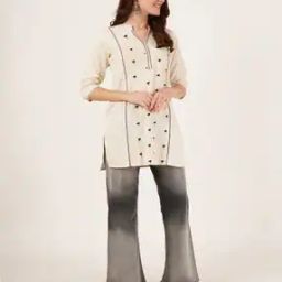 Women Embroidery Straight Kurta-image-43