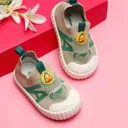 Slip-On Sneakers with Breathable upper-image-8