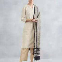 Women Printed Dupatta with Contrast Border & Tassels-image-5