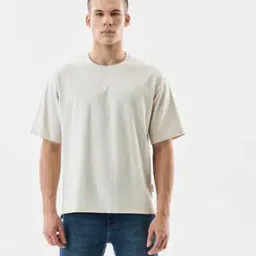 Men Textured T-shirt-image-54