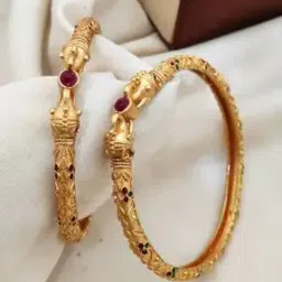 brado jewellery Women Gold-Plated Stone-Studded Slip-On Bangle-picture-36