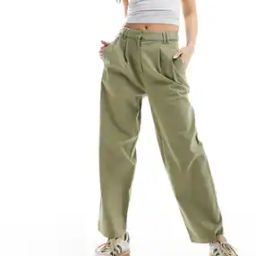 Women Pleated Barrel Leg Chinos with Button Tab Detail-image-37