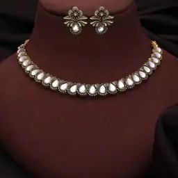 Women Stone-Studded Necklace & Earrings Set-image-68