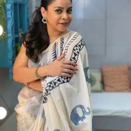 Women Animal Print Saree with Contrast Border-image-97