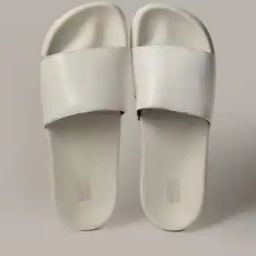 Open-Toe Slides-image-1
