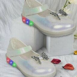 Girls Embroidered Flat Sandals with Round Toes Shaped-image-67