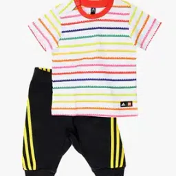 Printed T-Shirt & Joggers Set-image-6