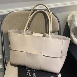 Women Handbag and Shoulder Bag-image-79