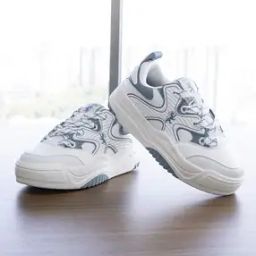Women Colourblock Lace-Up Casual Shoes -10