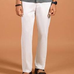 Men Relaxed Fit Mid Rise Chinos-image-4