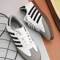 Lace-Up Sneakers Faux Leather Upper-44