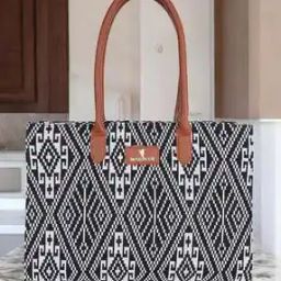 Women Geometric Pattern Handbag with Logo Applique-image-95
