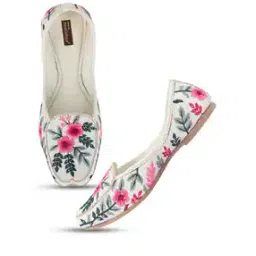 Women Embroidered Slip-On Flat Sandals-image-8
