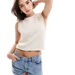 Women Knitted Regular Fit Tank Top with Crochet Flower Detail-image-5