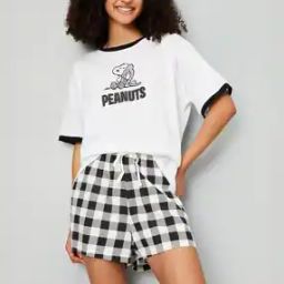 Women Peanuts Print Shorts Set-image-50