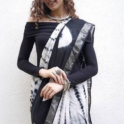 Women Printed Saree with Contrast Border-image-87