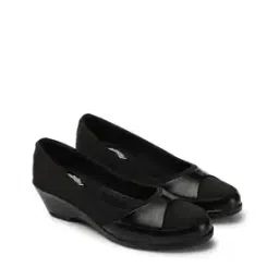 Women Round-Toe Slip-On Bellies-image-2