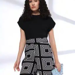 Women Relaxed Fit Crew-Neck T-Shirt-image-72