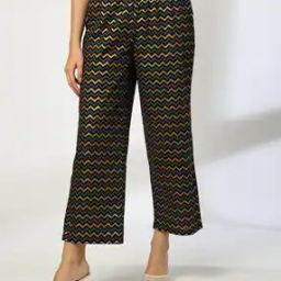 Women Chevrons Print Palazzos-9