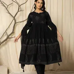 Women Floral Printed  Anarkali Kurta Set-image-9