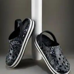 Men Graphic Print Slip-On Clogs-2