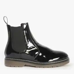 Round-Toe Chelsea Boots-1