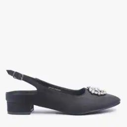 Women Embellished Block-Heeled Sandals-image-23