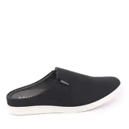 Low-Tops Slip-On Shoes-image-88