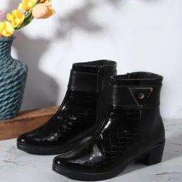 Ankle-Length Boots with Zip-Closure-picture-17