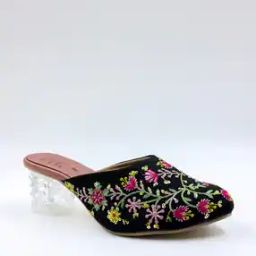 Women Regular Fit Chunky Heeled Sandals-image-32