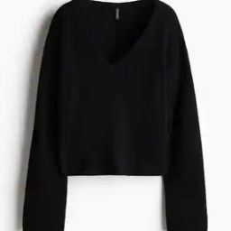 Women Fine-Knit V-Neck Jumper-image-78