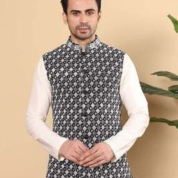Men Regular Fit Nehru Jacket-image-28