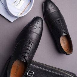 Men Round-Toe Lace-Up Derbys-image-15