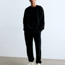 Men Relaxed Fit Joggers with Insert Pockets-image-82