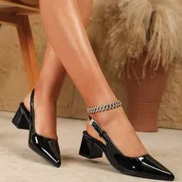 Women Pointed-Toe Chunky Heeled Sandals-image-4