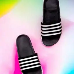 Graphic Print Flip-Flops-38