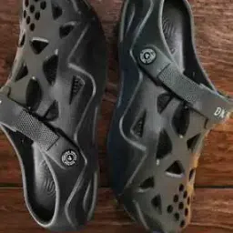 Men Regular Fit Slip-On Clogs-image-8