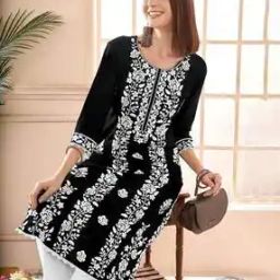Women Floral Embroidered Straight Kurta Set-image-21
