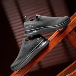 Men Low-Top Sports Shoes with Slip-On Styling-34