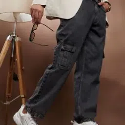 Men Relaxed Jeans with Cargo Pockets-image-14